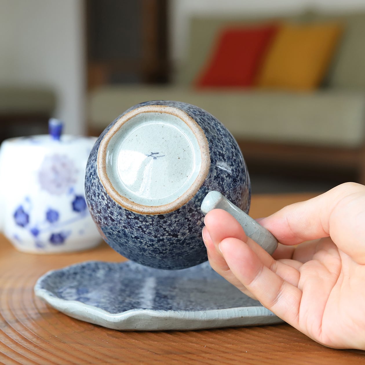 辻修窯 小花尽くし 珈琲碗皿 超絶技巧（有田焼） | にっこう生活館