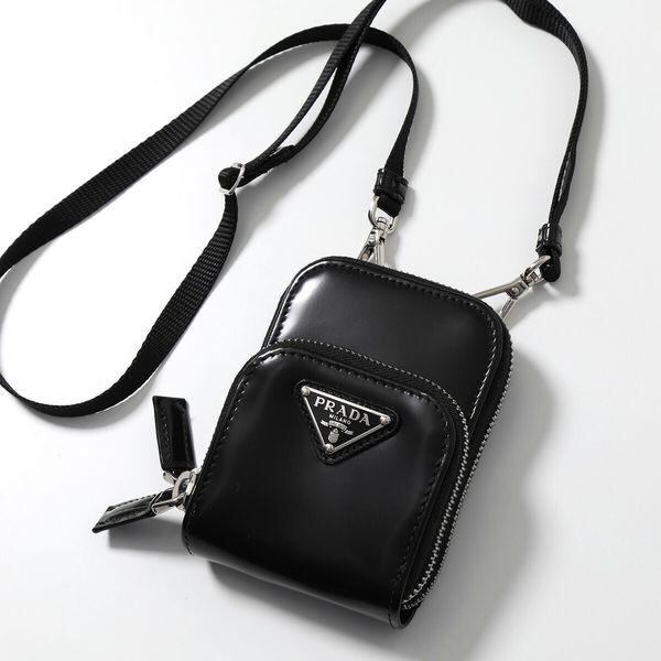 プラダ PRADA トライアングルロゴ 三角ロゴ プレート ショルダーバッグ