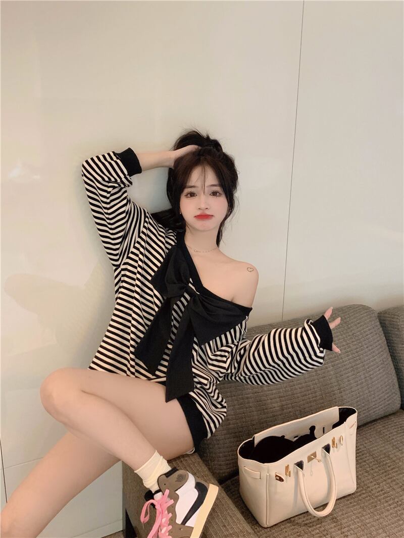 ストライプセーター レディースルーズリボンストラップレスコート オータムトップス 秋物 ブラックストロベリース19263709993