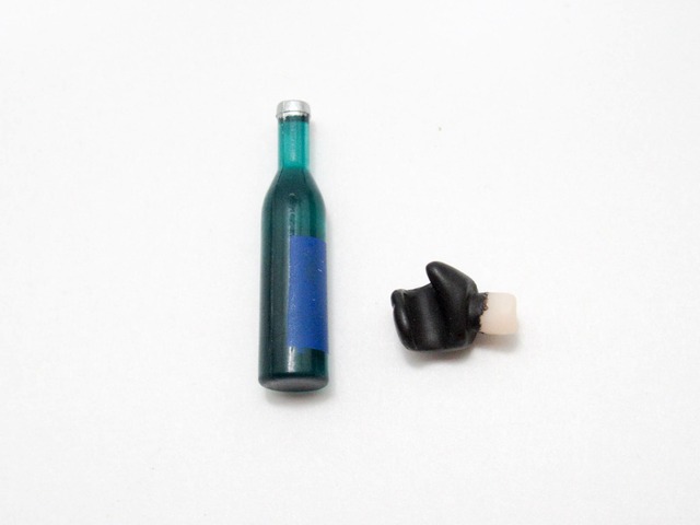 再入荷【1023】 高雄 小物パーツ 一升瓶　ねんどろいど