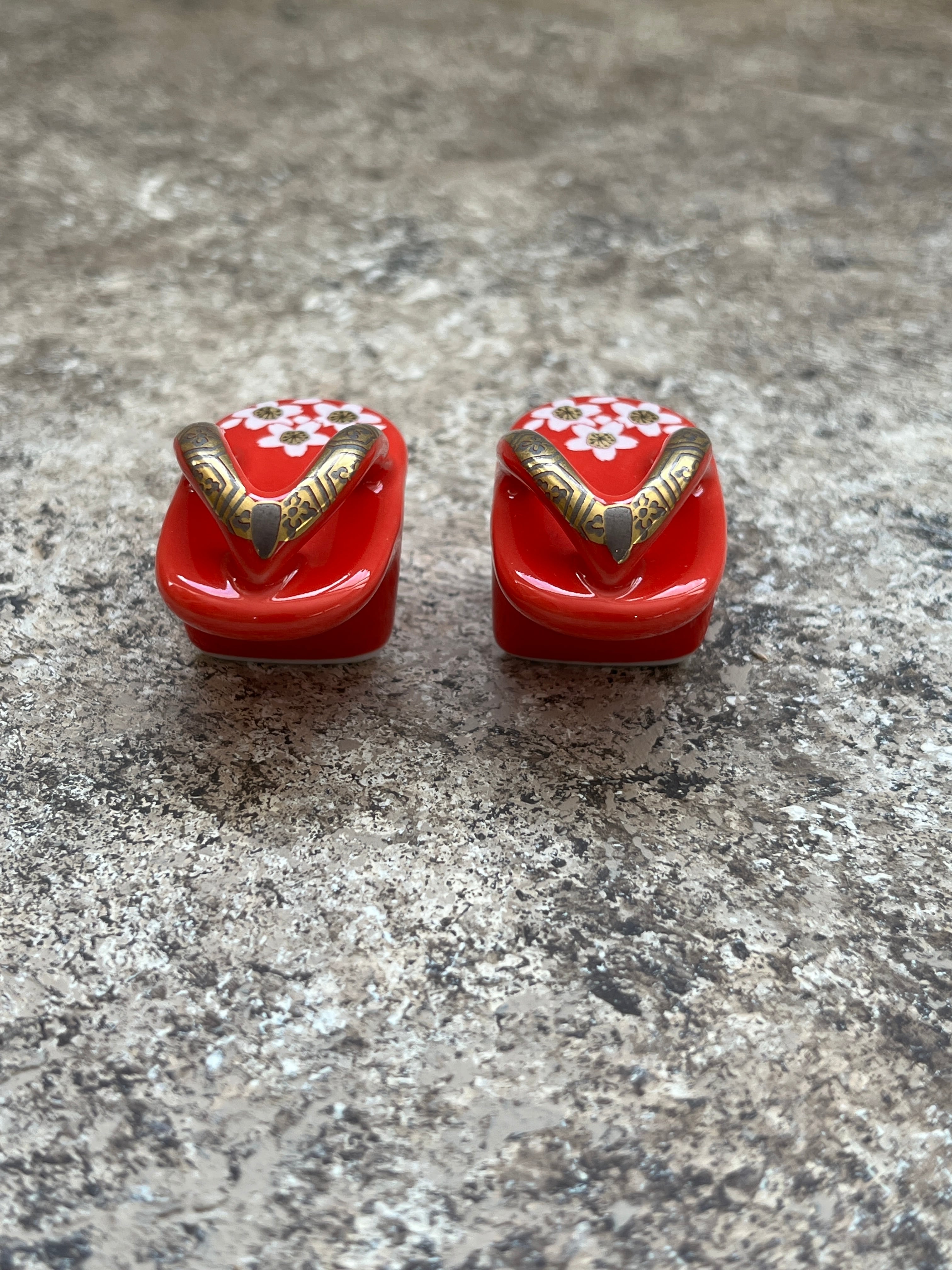 有田焼招福ミニ下駄あやめ、桜、椿 | 和光カタヤマ