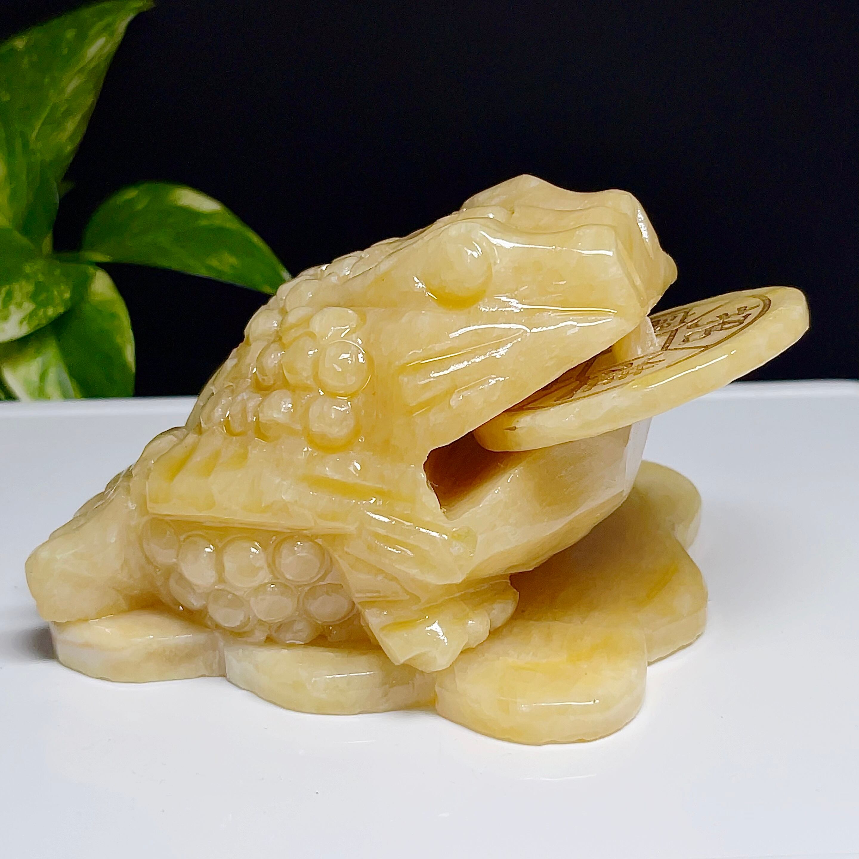 超美品】三本足の蛙銭蛙金蟾三脚蛙カルサイト彫刻置物天然石1