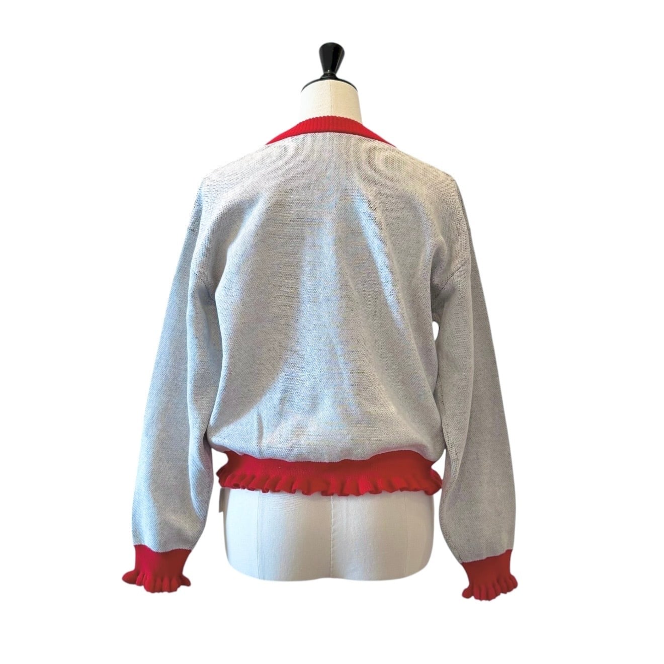 黒髪少女ニット