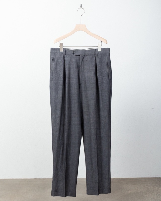 ”BARNEYS NEW YORK” pleated wool wide trousers / Made In ITALY