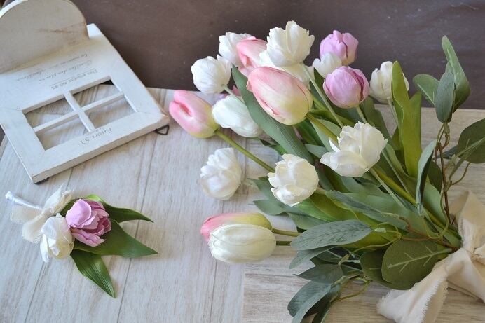 【即日発送ok】可憐なチューリップブーケ　ブートニア付き　ウェディングブーケ 可憐なチューリップブーケ