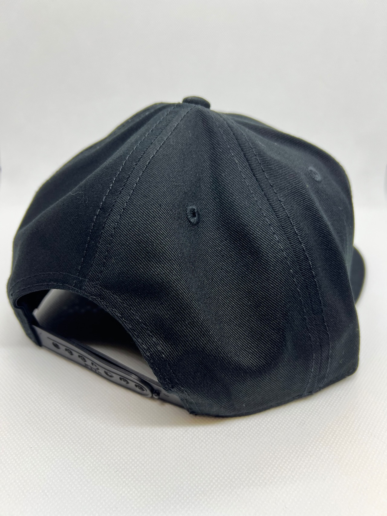 UROKODO キャップ　スナップバック　サイドロゴ有り