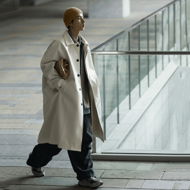 NOEARSシックなブラックレザートレンチコート