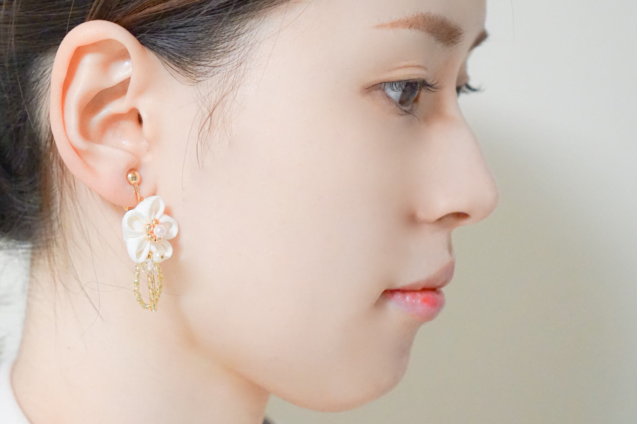 つまみ細工ピアスNO.23＊Light color＊ | 金澤こまち -accessories-