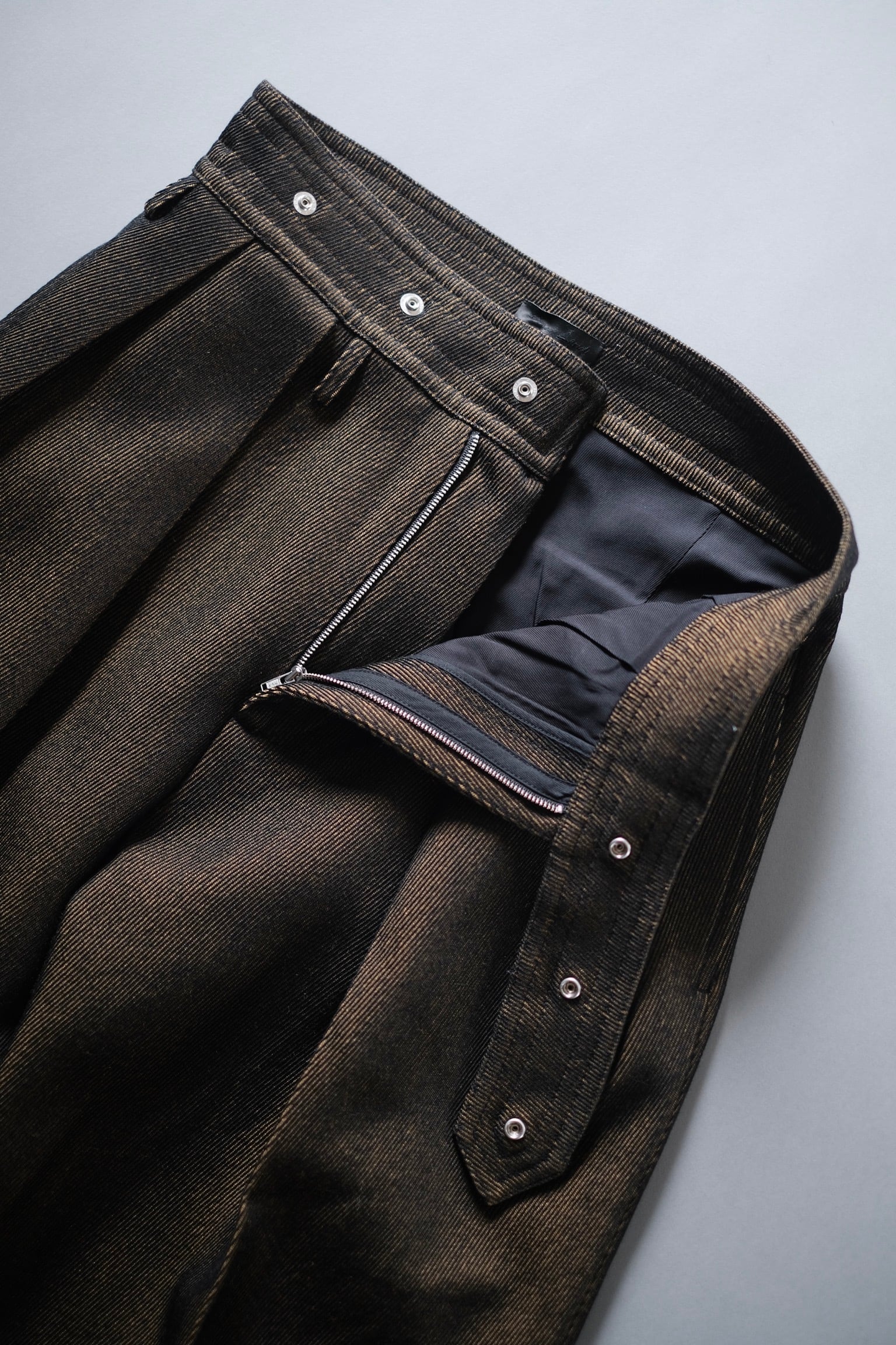 OMAR AFRIDI / REICH PLEATED TROUSERS | LIVING