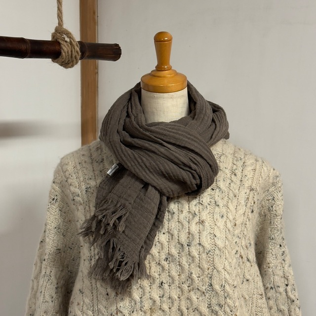 手染め 綿二重織りストール(夜叉五倍子)