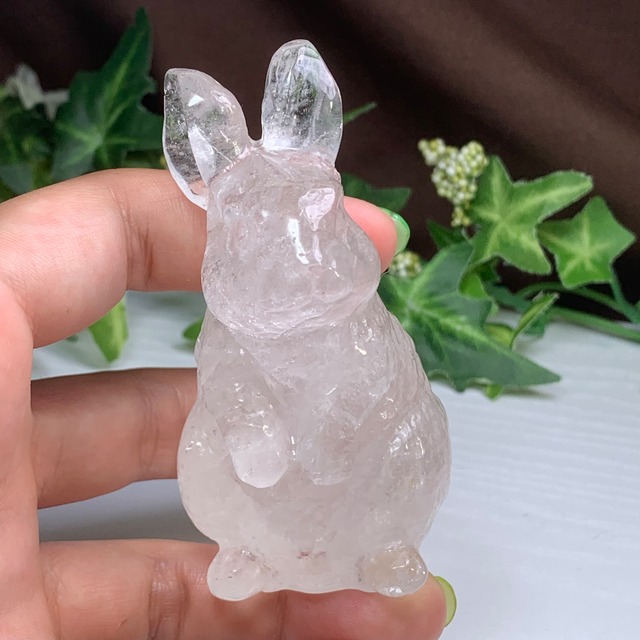 2.可愛い水晶うさぎさん