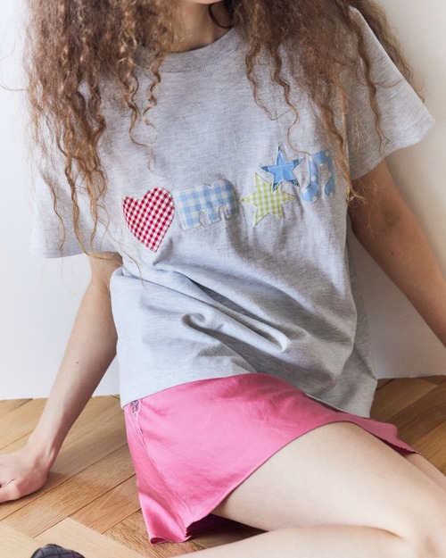 playful patch tee (grey)