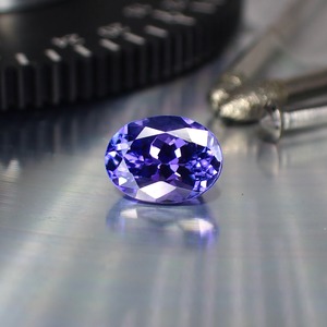 煌めく夜空色の宝石 1.48ct 天然 タンザナイト