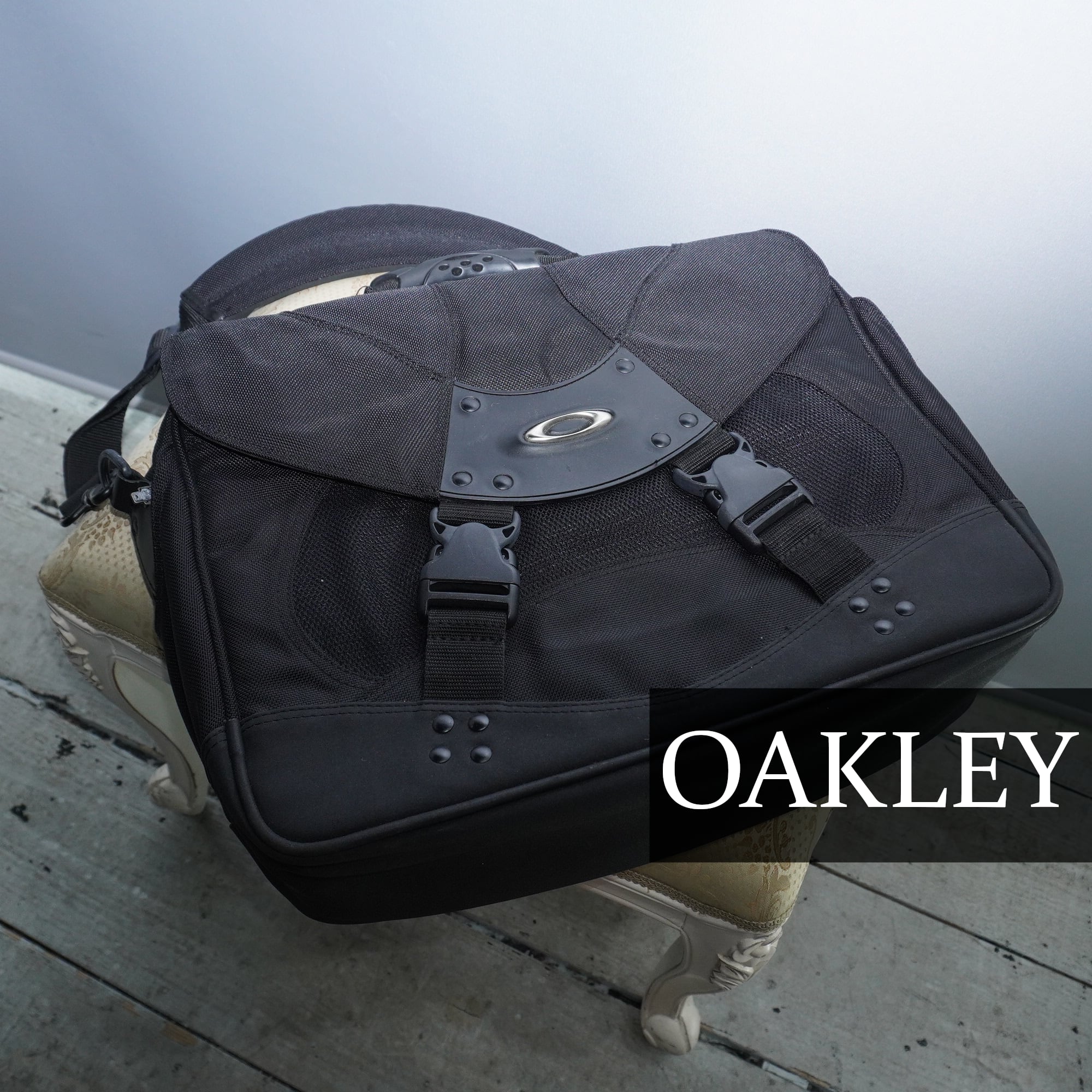 OAKLEY】オークリー 90s vintage OAKLEY nylon gimmick shoulder
