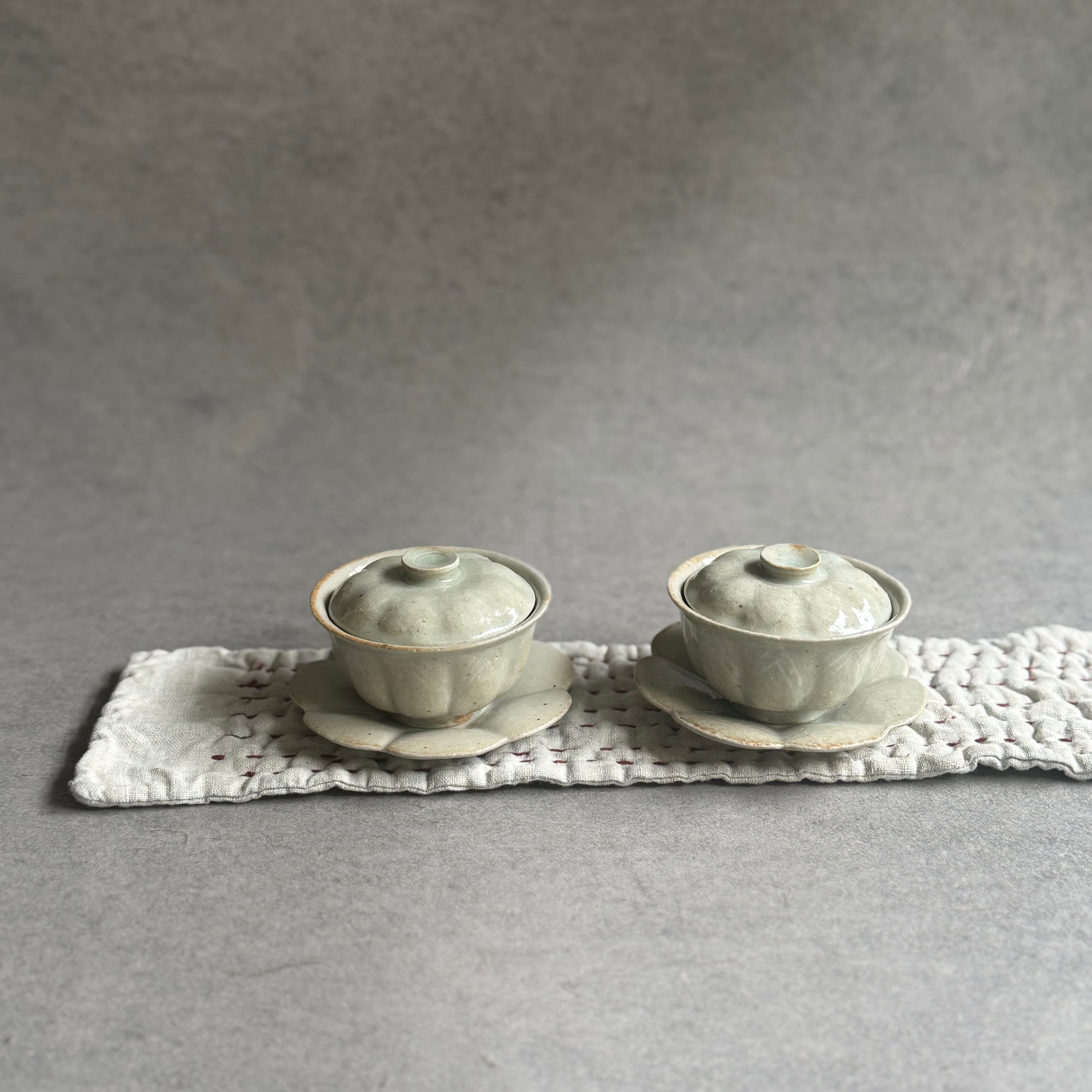 日高伸治 青白磁 茶托 | gallery 一白