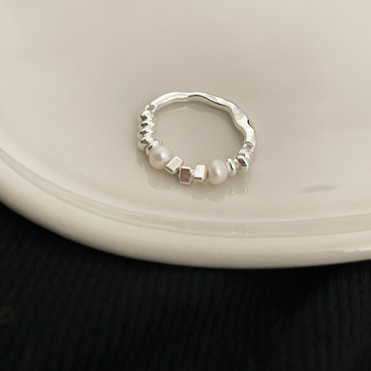 パール不規則リング パール おしゃれ トレンド 流行 人気