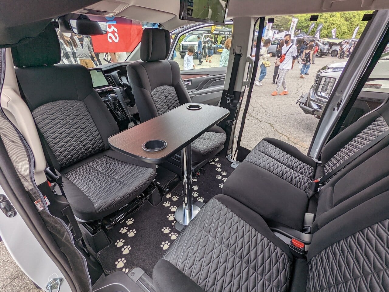 MDF デリカD:5専用回転シート 助手席側専用（個人のお客様には販売して