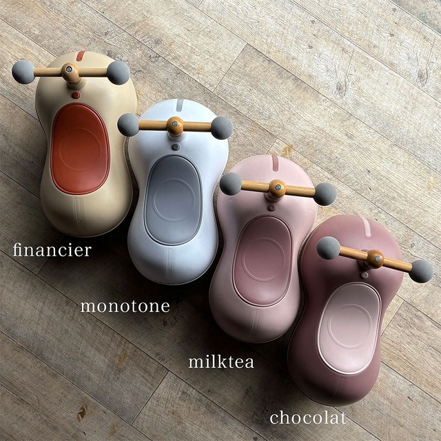 marm baby scooter <室内用キックスクーター>
