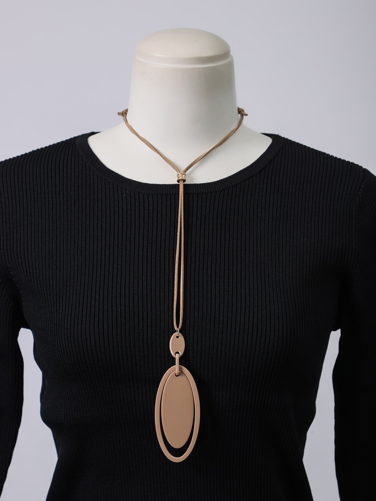 BEATRICE(縦長ネックレス）