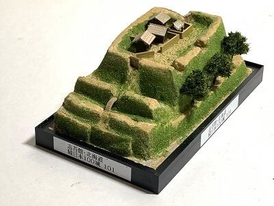 044☆[完成品] 名古屋城 1/700 天守閣周辺のみ ケース付き ミニサイズ