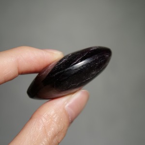 パープルマイカ レピドライト / パーム 握り石