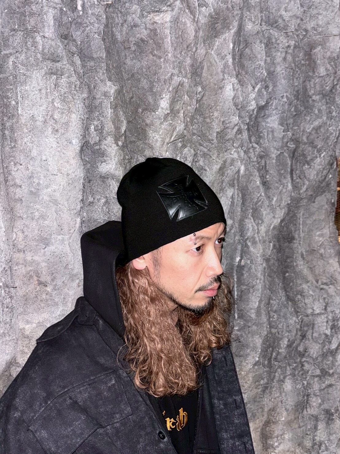 VETEMENTS】LEATHER BIKER CROSS LOGO BEANIE | AYIN