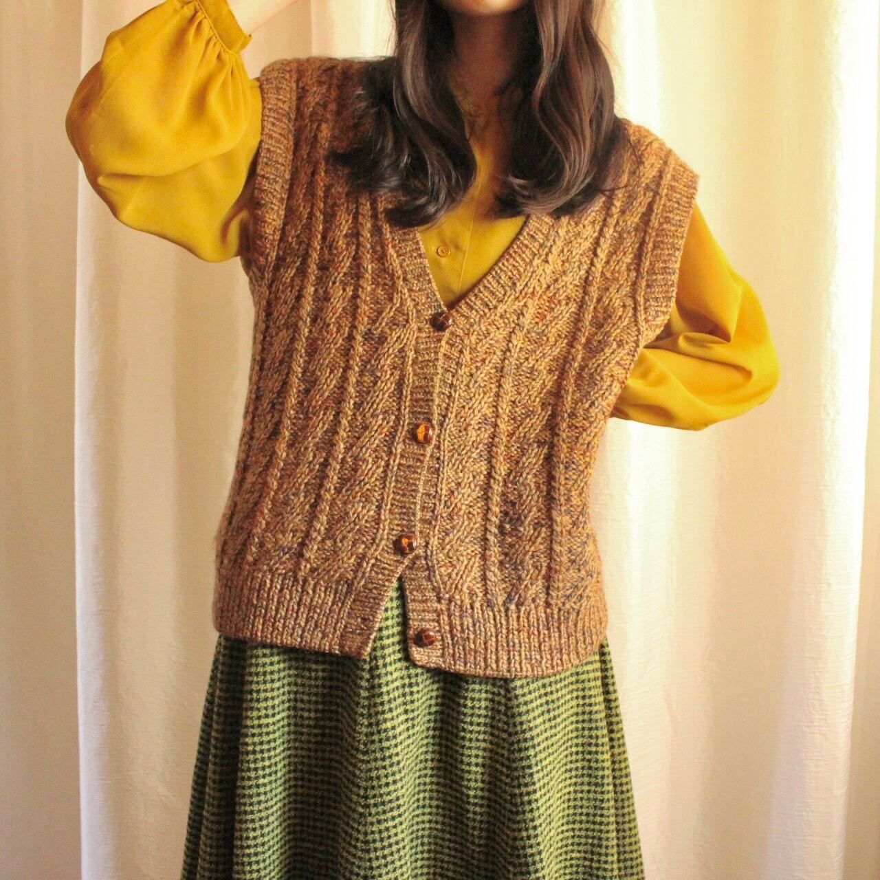 ニットベスト ブラウン【859】