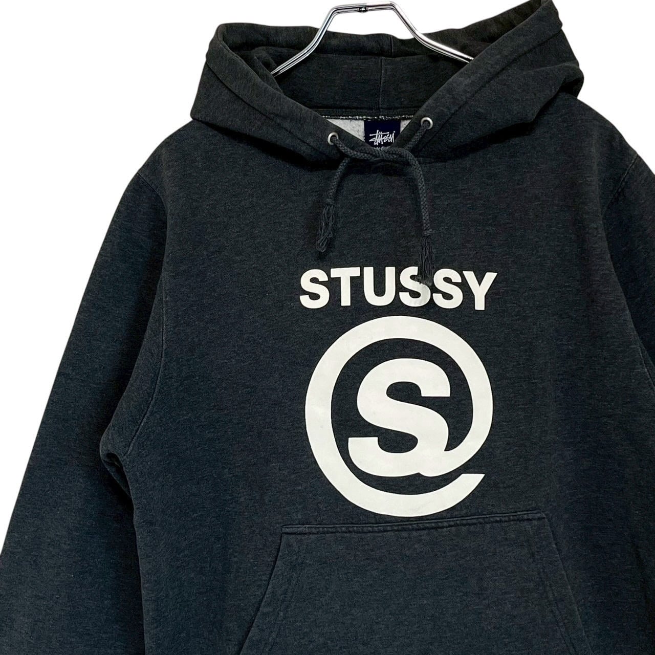 Stüssy パーカー M stussy ステューシー パーカー M センターロゴ 刺繍