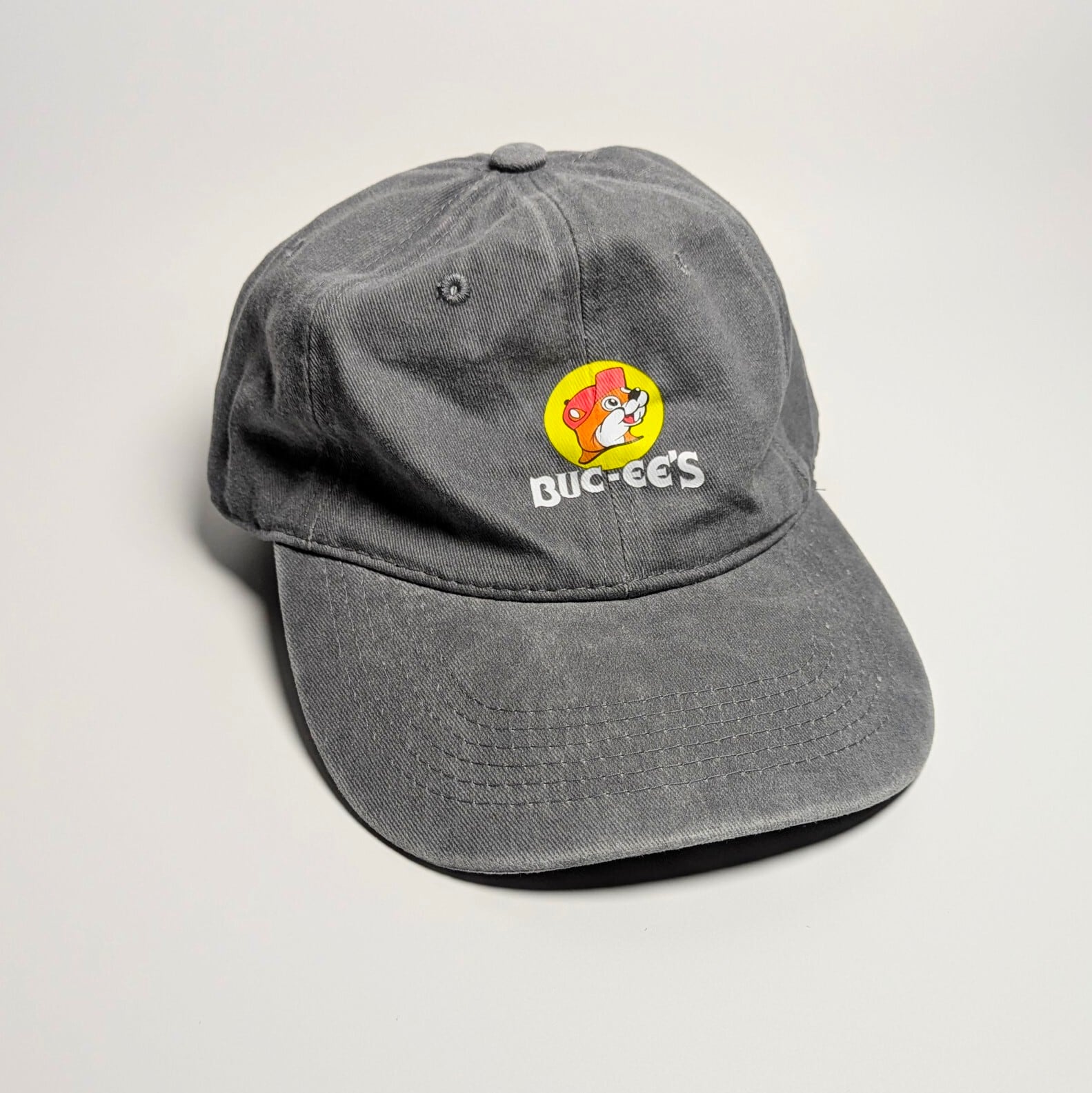 ♧ 再入荷！【 Buc-ee's（バッキーズ） 】 6パネルCAP / ベースボールキャップ / ウォッシュ加工 / ピグメント加工 〚アメリカン雑貨 アメトイ〛