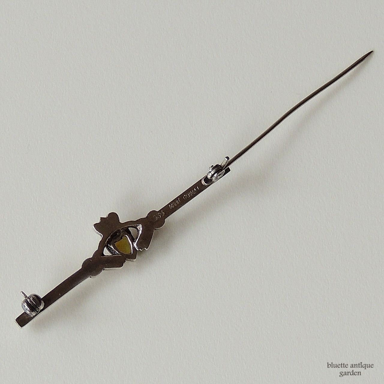 アンティークジュエリー シルバー935 天然サーペンティン 天然マーカサイト クラダモチーフ バーブローチ(ソーティングメモ付)