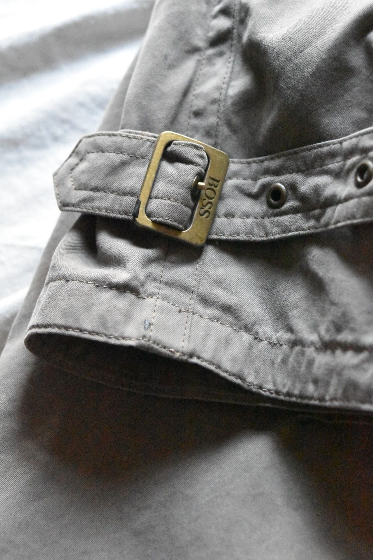 "HUGO BOSS" 1980s Dark blown trench coat