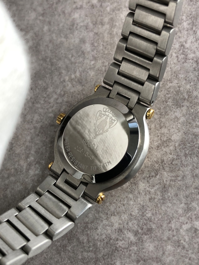 GUCCI グッチ 腕時計 ゴールド シルバー ステンレススチール クウォーツ 9000L vintage ヴィンテージ オールド rttj33