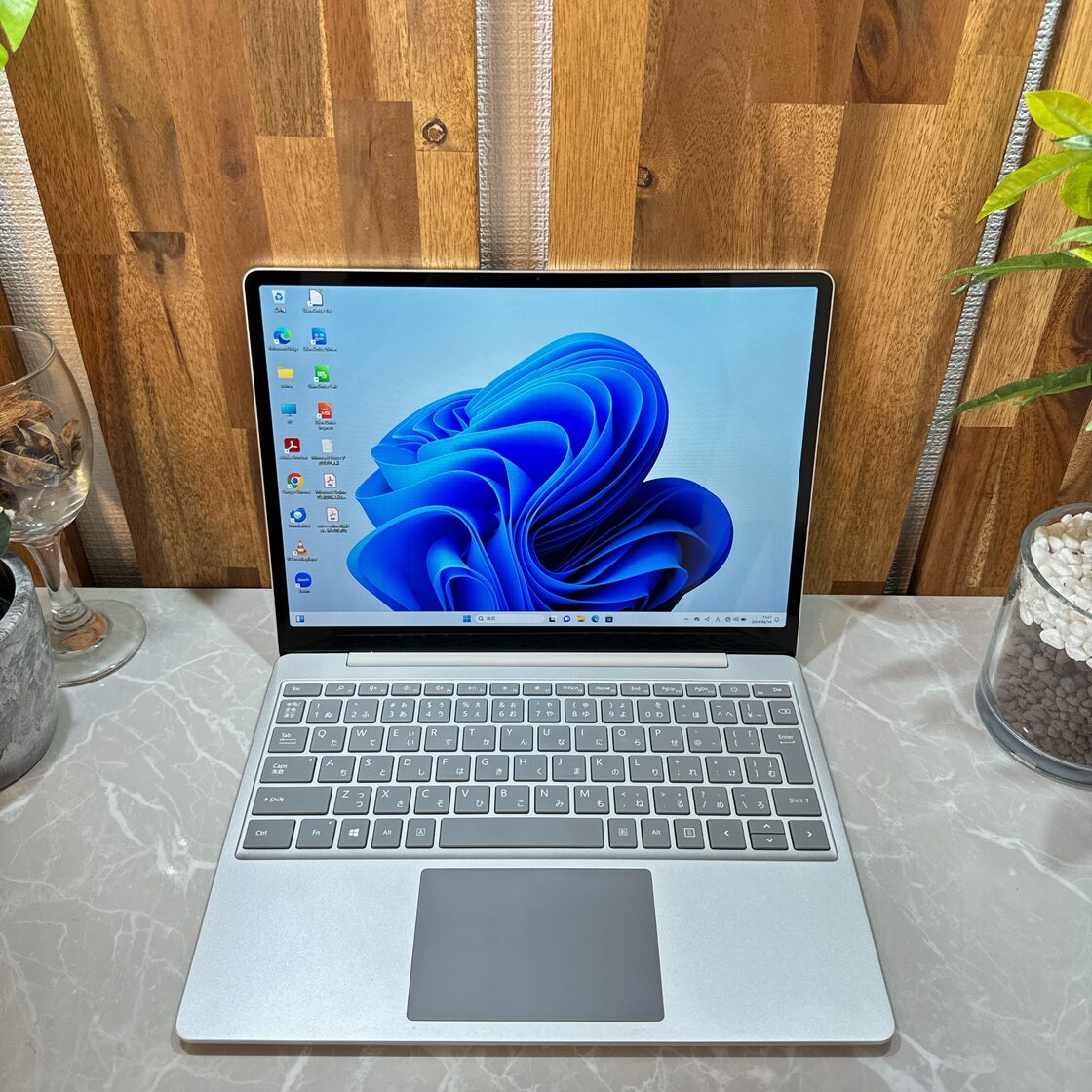 美品】Surface Laptop Go☘️メモ8G☘️爆速SSD☘️i5第10世代 | Pay ID