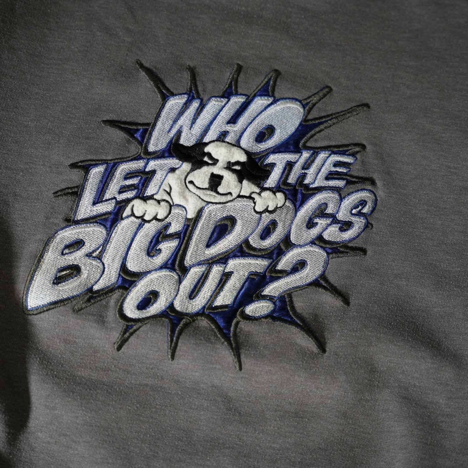 古着 90s～00s BIG DOGS ビッグドッグス 刺繍ワッペン スウェット