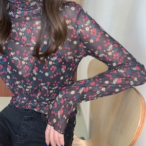 待てなかった代償は大きなサプライズとなってウサギに桜のように舞い降りたTops【Black】
