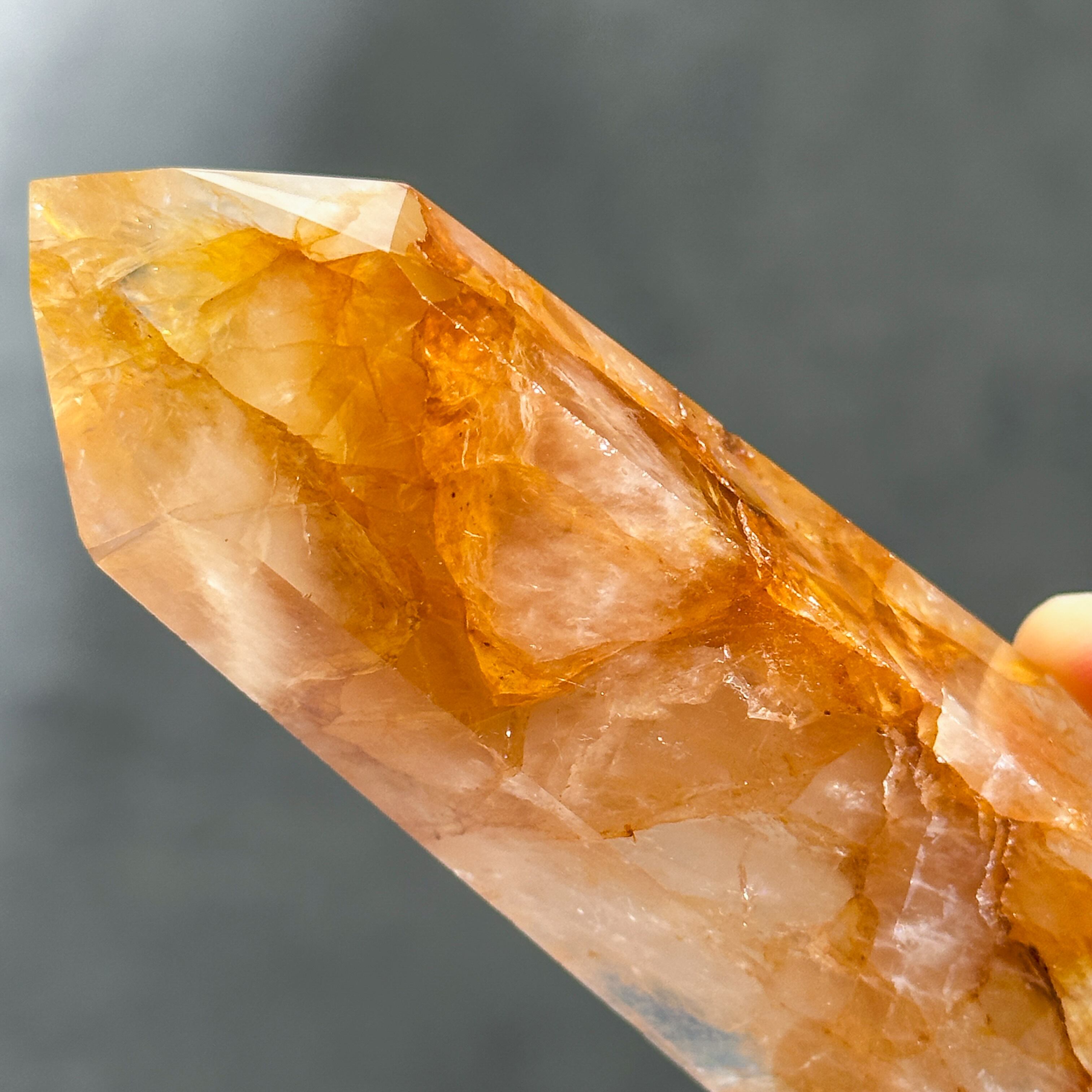 ミナスジェライス産ゴールデンヒーラー タワー型33◇ Golden Healer