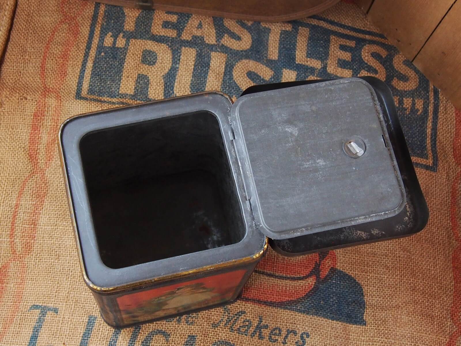 イギリスアンティーク 紅茶缶 MAZAWATTEE TEA | Bonny Bee