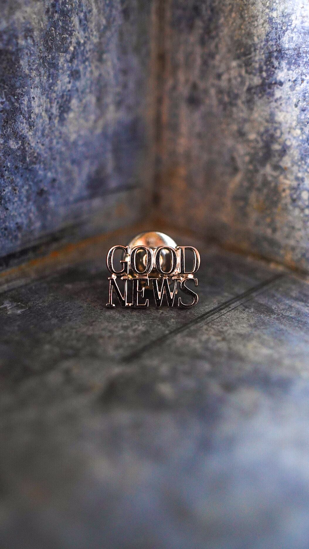 1970s】TIFFANY&Co. ティファニー GOOD NEWS ピンバッチ 