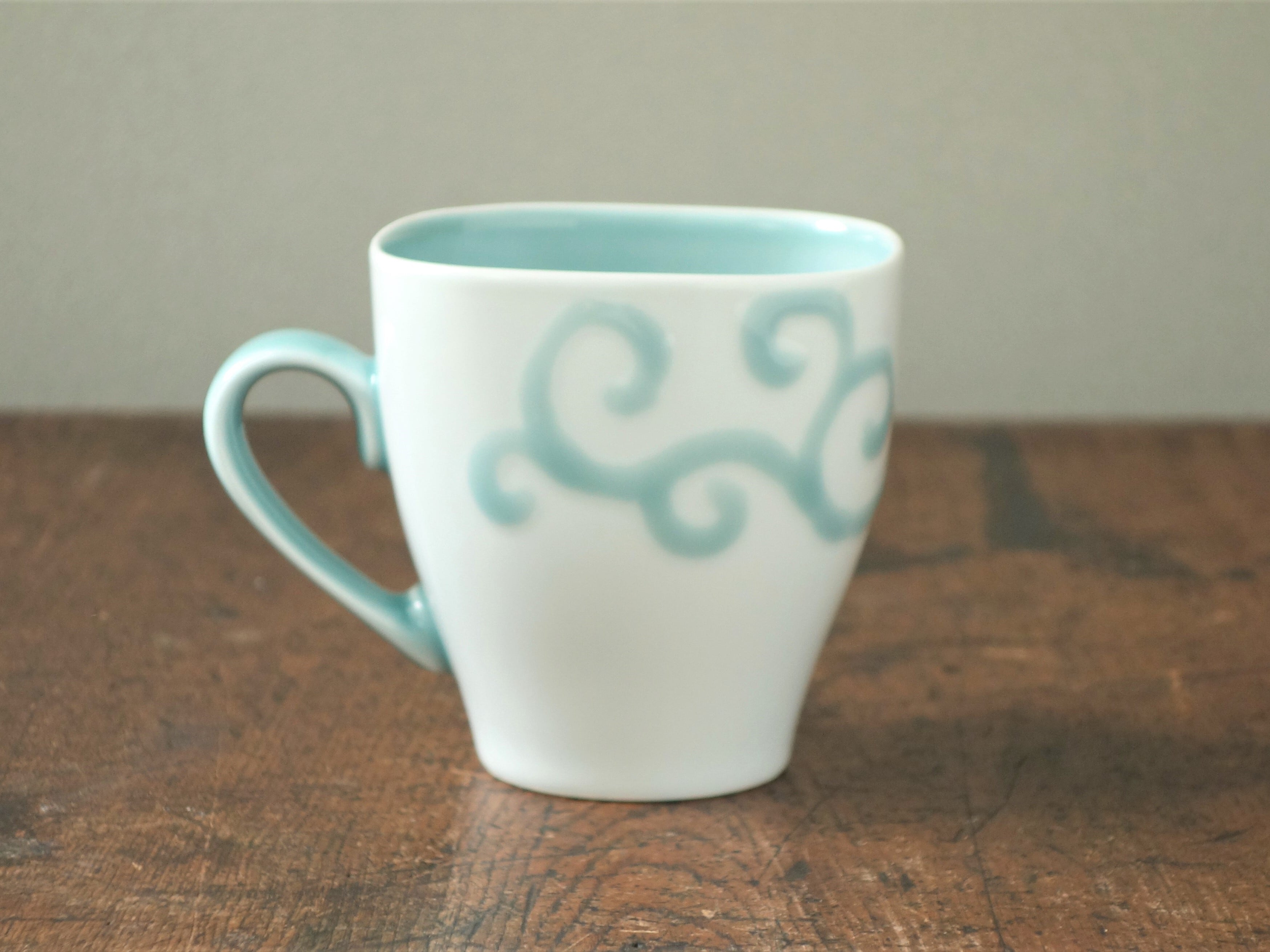 掛け分け 四角マグカップ(白)【伊万里焼】 | 有田焼や心器