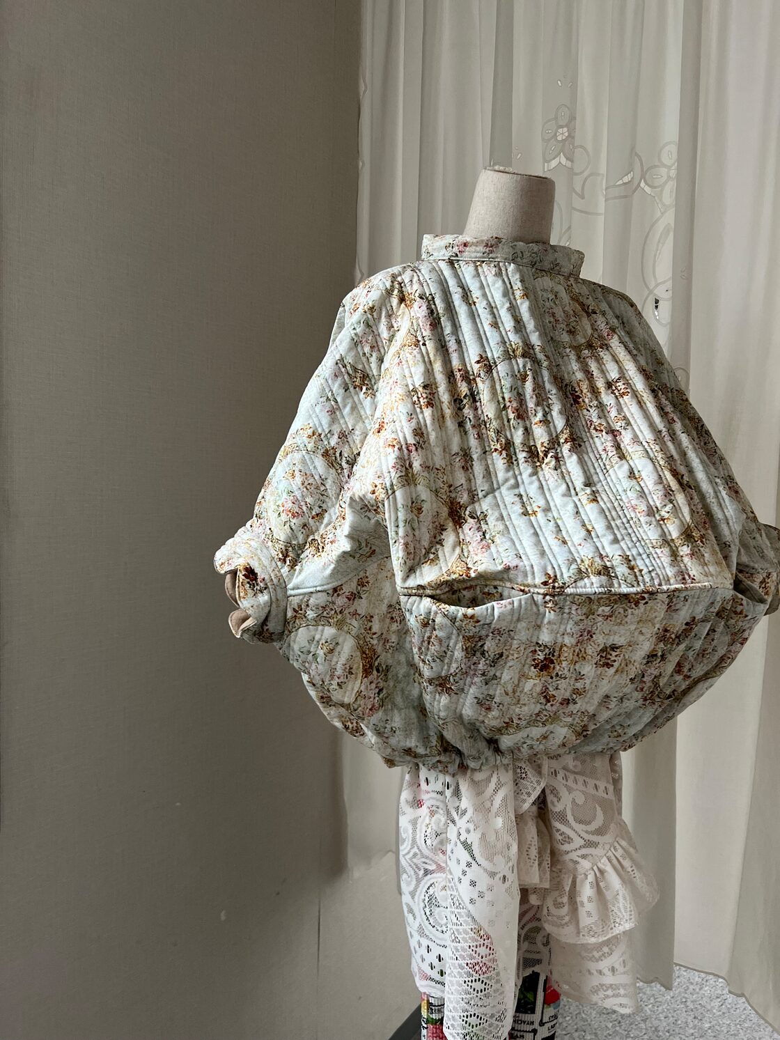 DECO depuis 1985 〈FLOWER QUILT ROUND TOPS〉 | PAY ID