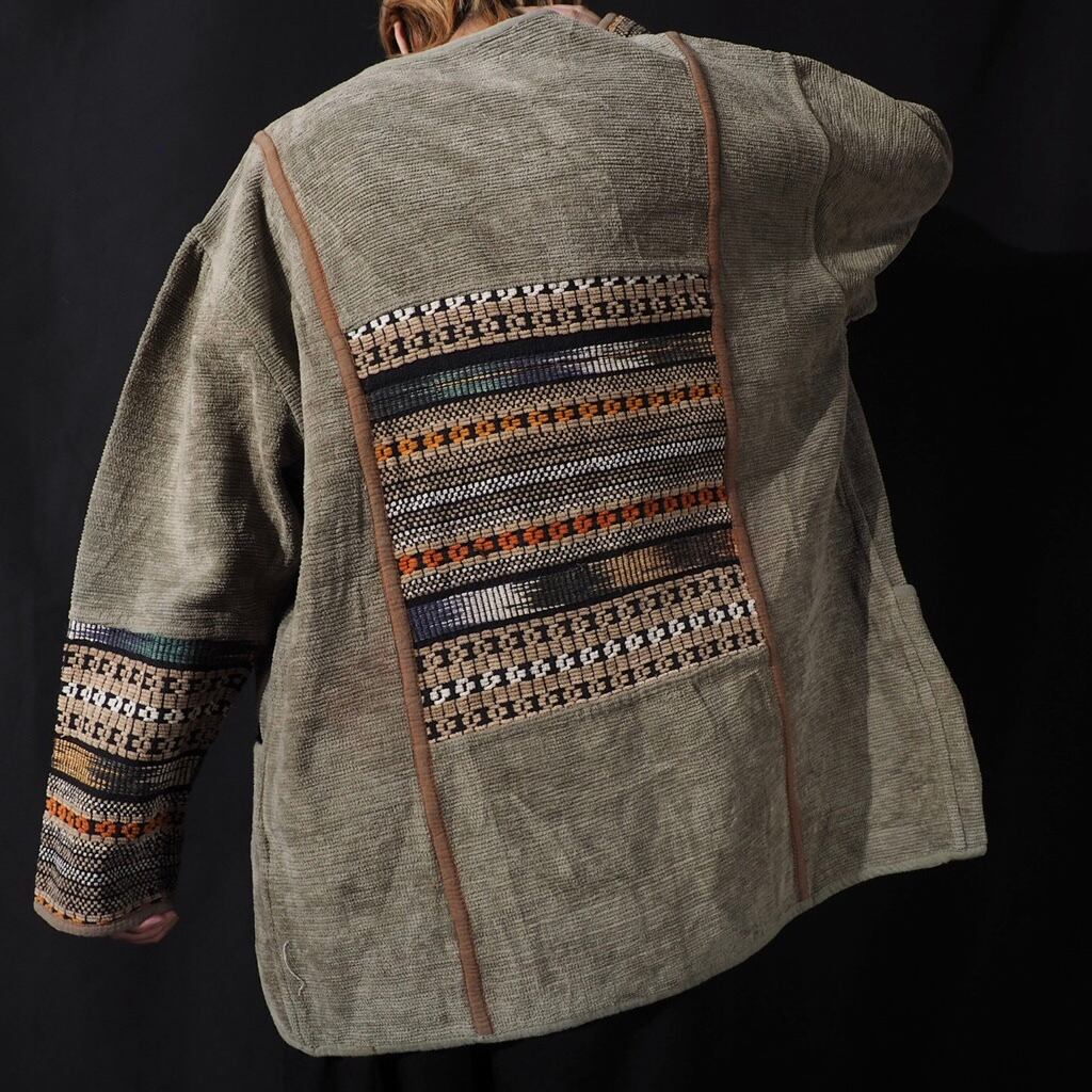 Ethnic line embbossed collarless vintage corduroy jacket