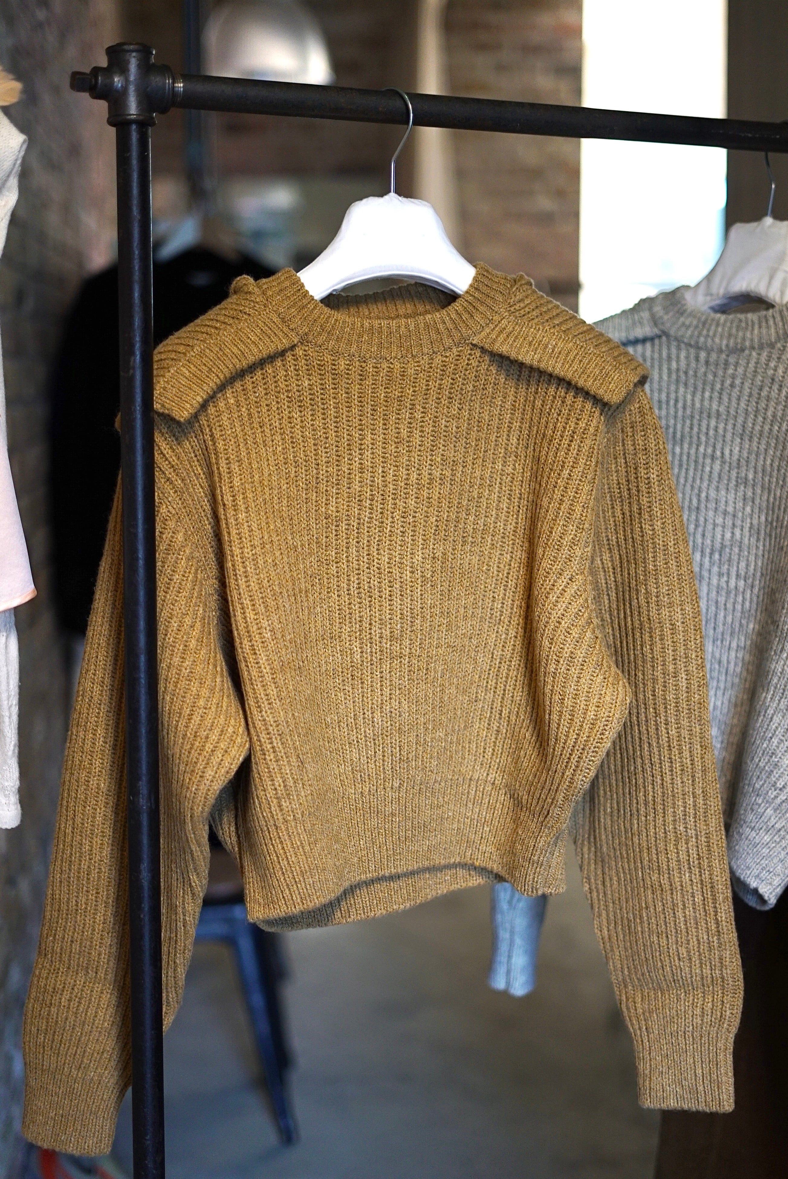 FUMIKA_UCHIDA / SHETLAND RIB STITCH HOODED PULLOVER (IVORY , TOP