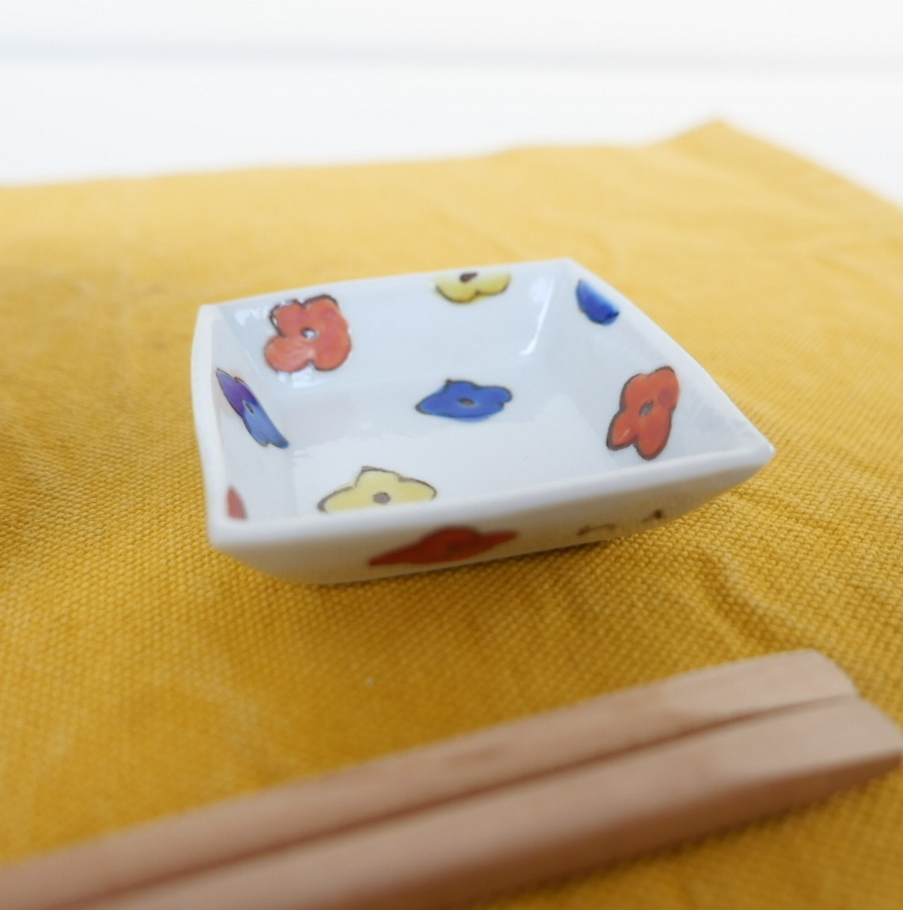 村田菜穂美『三色お花もよう豆小皿』［2104130000966］