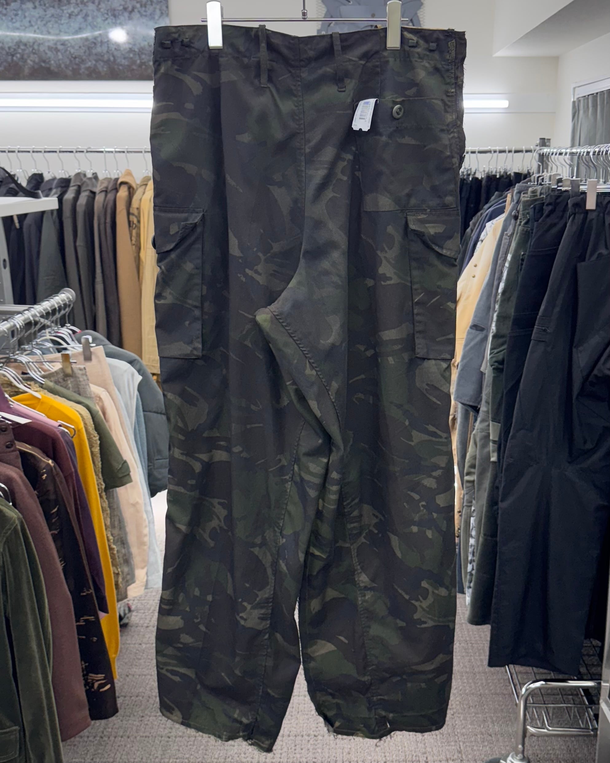 PROTOTYPES CAMO BAGGY PANTS | ZSC
