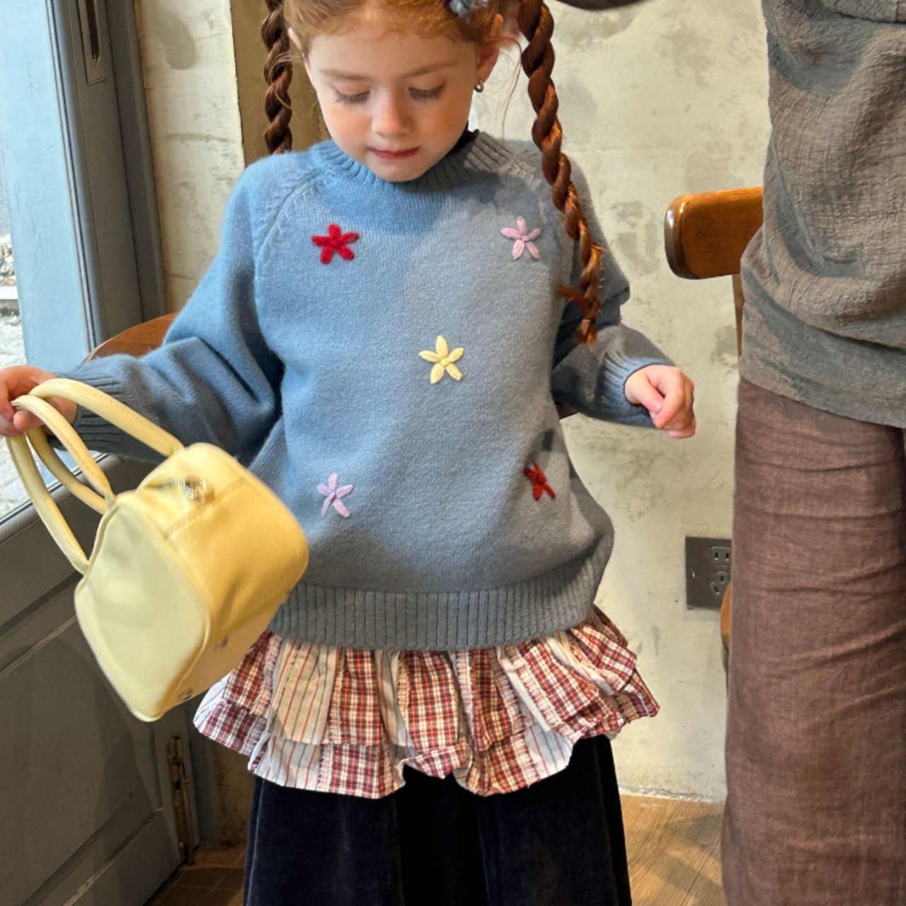 秋デラックス刺しゅう花柄セーター