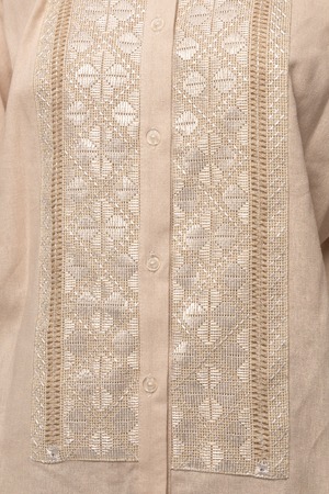 ウクライナ刺繍ヴィシヴァンカ　シルク手刺繍　レディース・フリーサイズ