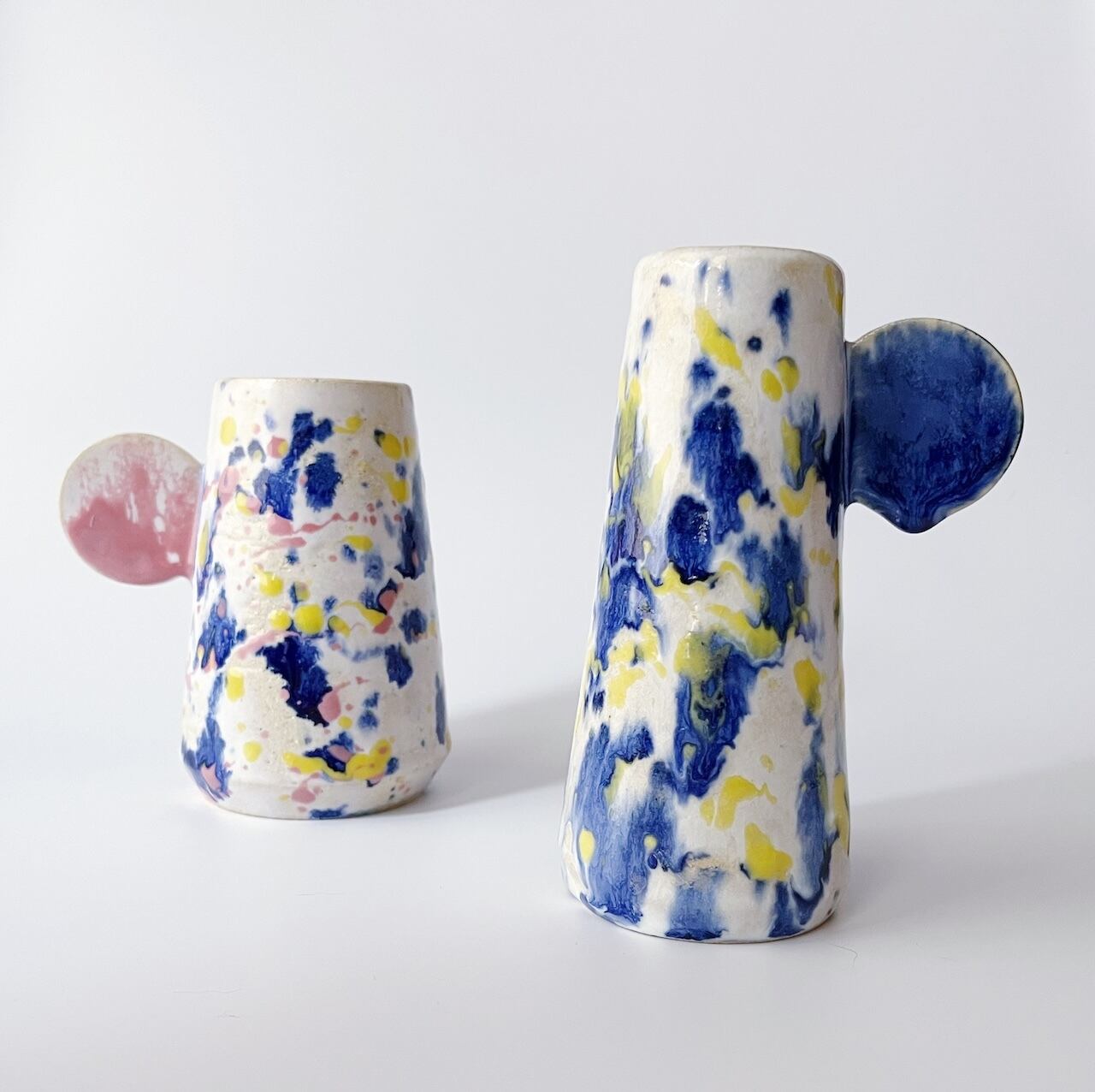 ぽってり福耳付き花器 ｜ H15cm × 底 φ6.5cm｜ 陶器・フラワーベース