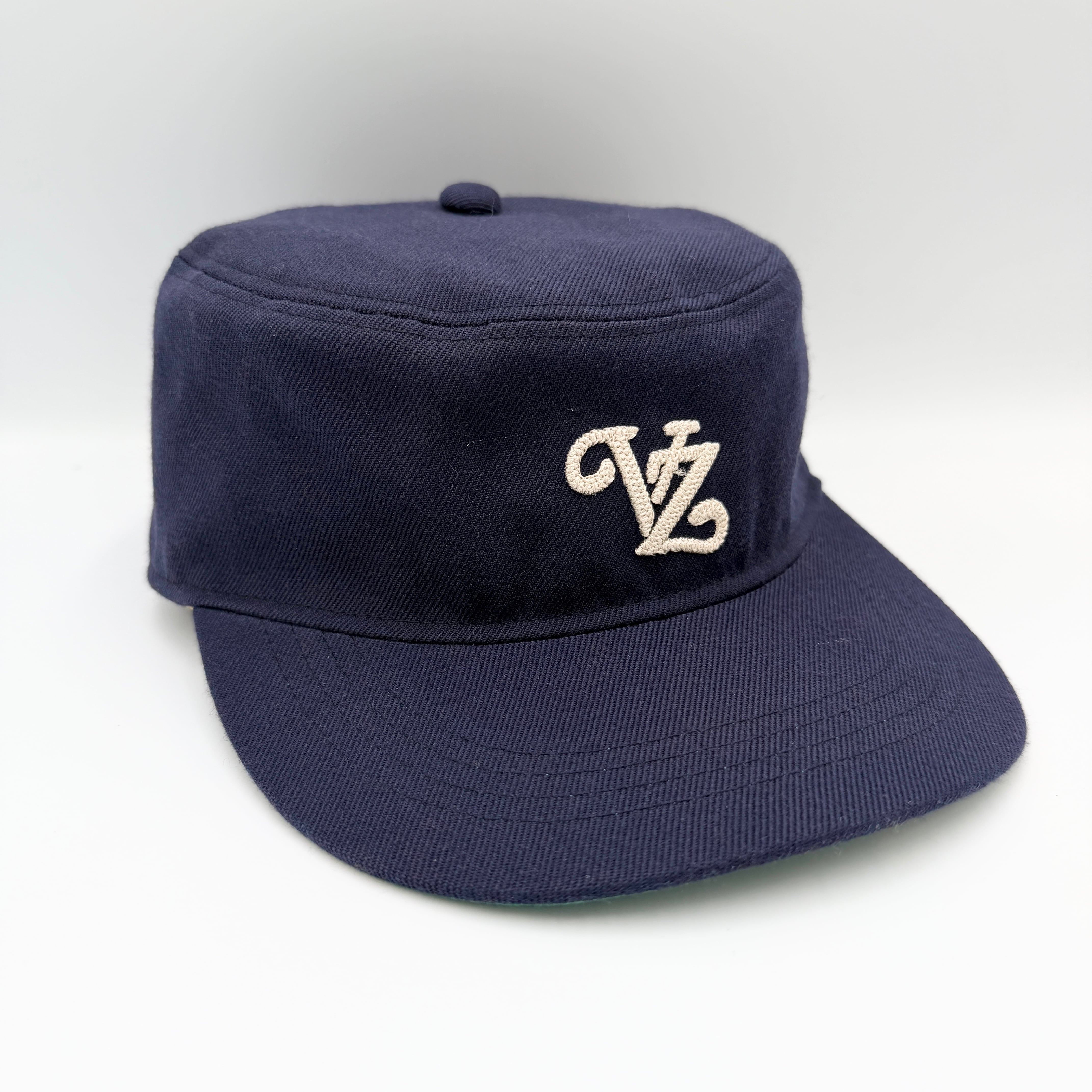 カーブキャップ/CURVED CAP | ららぽーとやイオンモールなどで運営