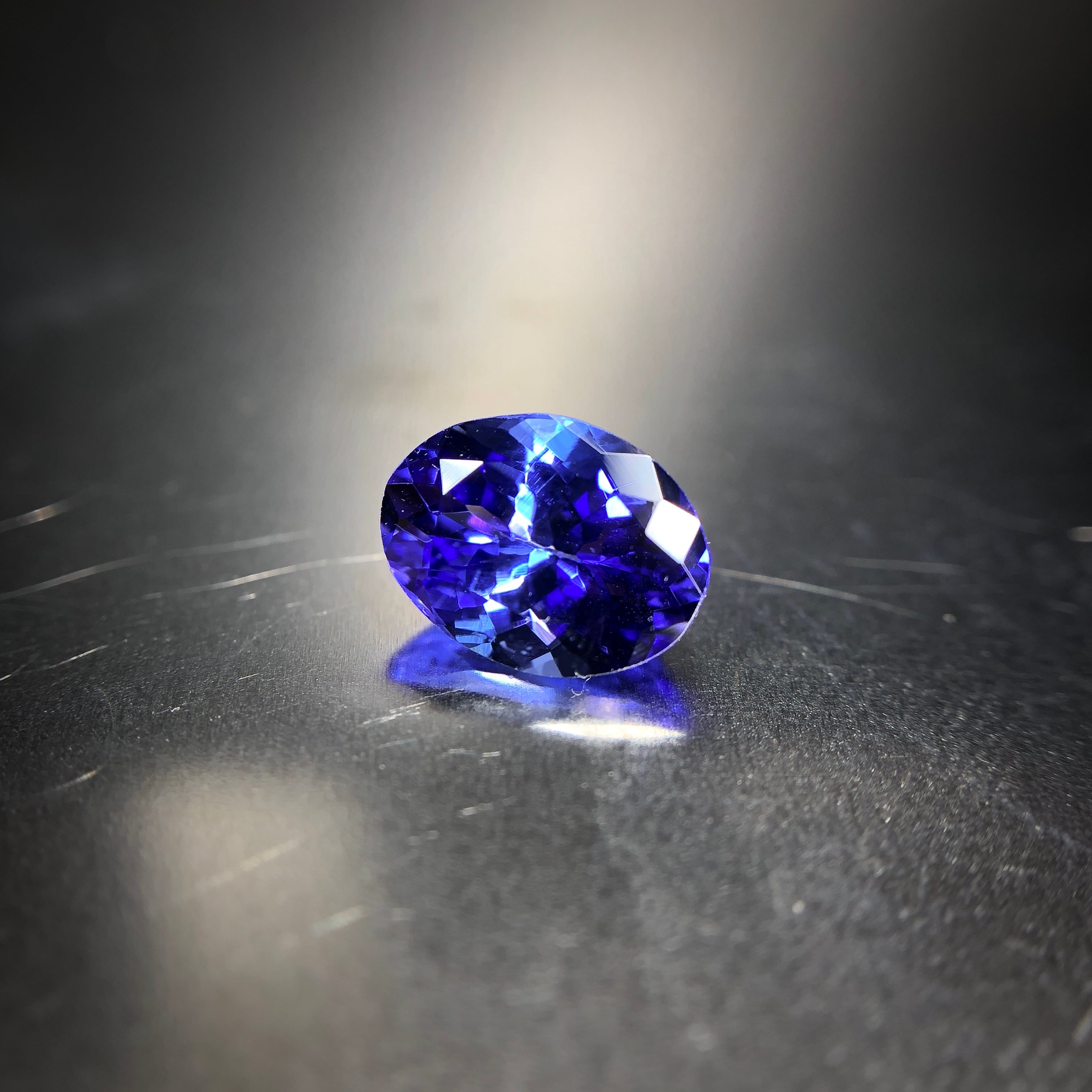 煌めく夜空色の宝石 1.2ct 天然 タンザナイト | Frederick's Gems&Jewelry