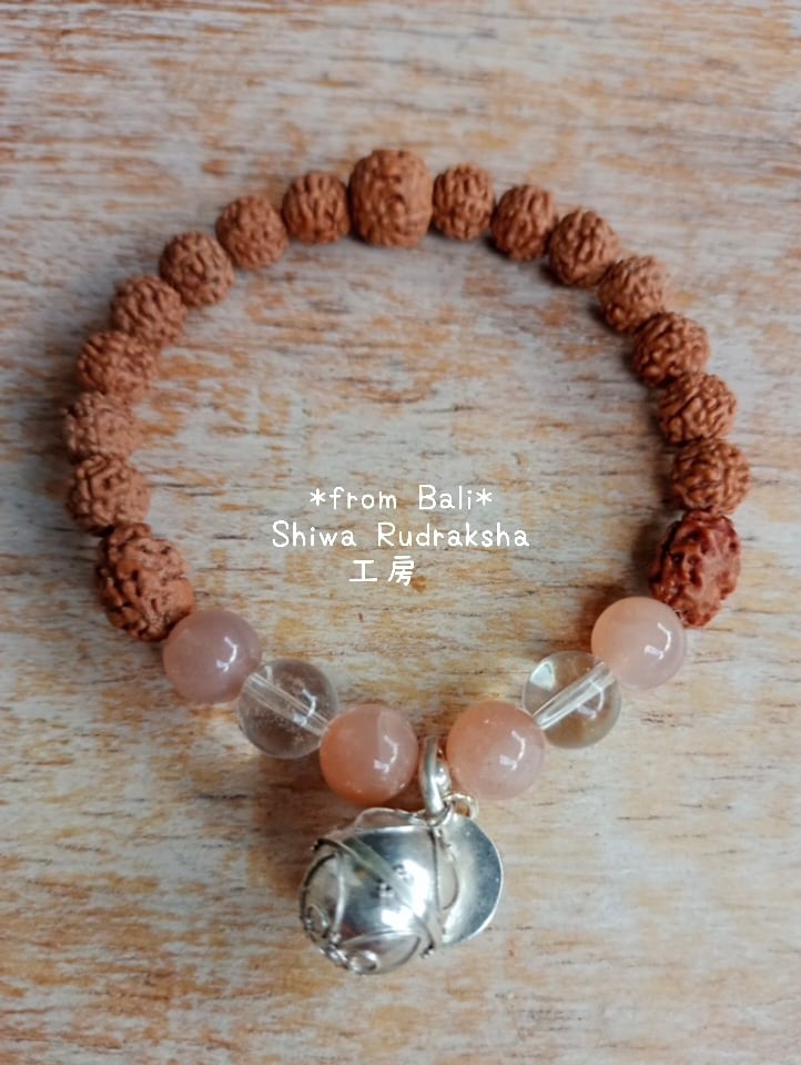 ホワイトウリ | Shiwa Rudraksha